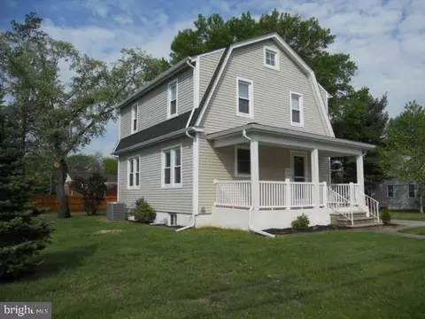 127 Minnetonka Rd, Somerdale, NJ 08083
