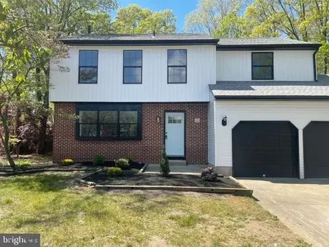 324 Centaurian Dr, West Berlin, NJ 08091