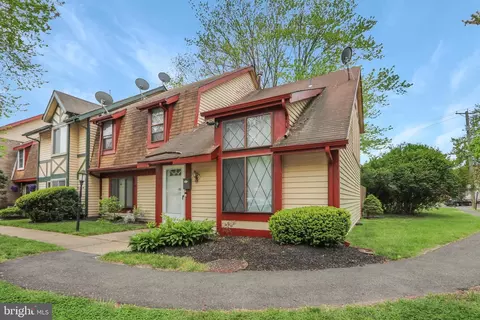 2 Chelsea Cir #D13, Clementon, NJ 08021