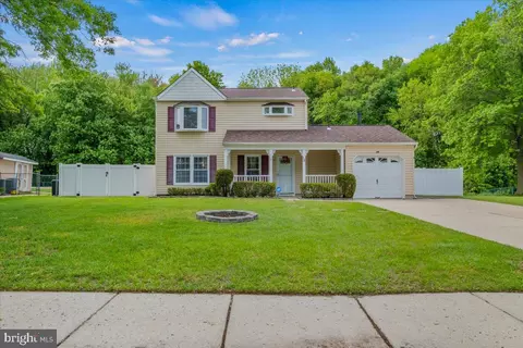 16 Braemar Ave, Blackwood, NJ 08012
