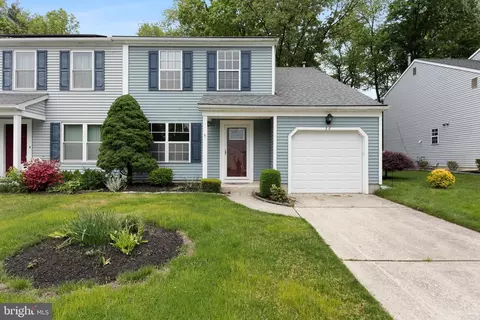 38 Woodmill Dr, Clementon, NJ 08021