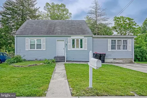 521 E Blenheim Ave, Blackwood, NJ 08012