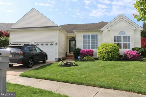 93 Shelly St, Sicklerville, NJ 08081