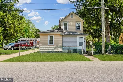 130 Pine Ave, West Berlin, NJ 08091