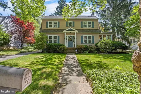 215 Saint James Ave, Merchantville, NJ 08109