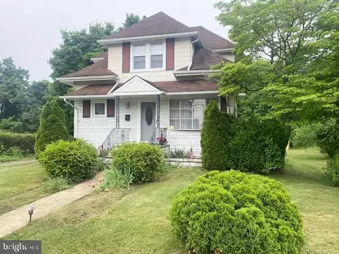 13 N Arlington Ave, Berlin, NJ 08009