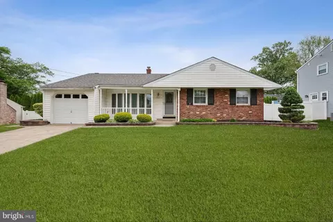 317 Royal Oak Ave, Cherry Hill, NJ 08002