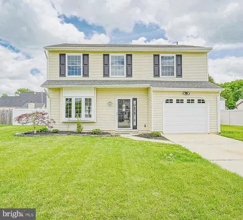 18 Edinburgh Rd, Blackwood, NJ 08012