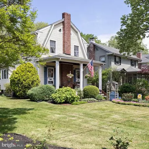601 Shady Ln, Westmont, NJ 08108