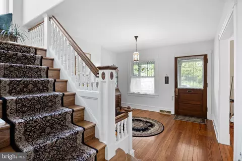 Entry Way - 237 Mountwell Ave, Haddonfield, NJ 08033 photo 2 of 8