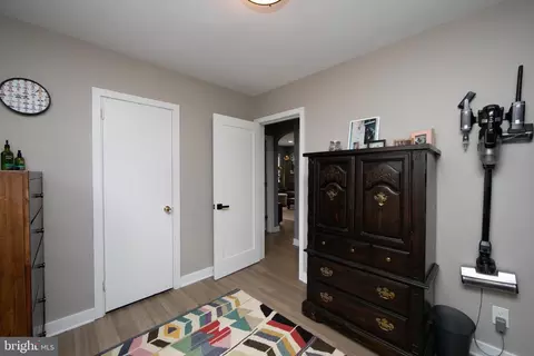 Entry Way - 1323 Sylvan Dr, Haddon Heights, NJ 08035 photo 6 of 7