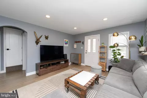 Entry Way - 1323 Sylvan Dr, Haddon Heights, NJ 08035 photo 1 of 7