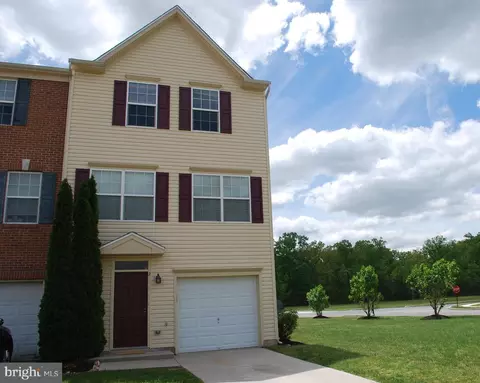 2 Candlestick Ln, Sicklerville, NJ 08081
