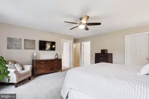 Bedroom - 237 Oak Ave, Haddonfield, NJ 08033 photo 3 of 4