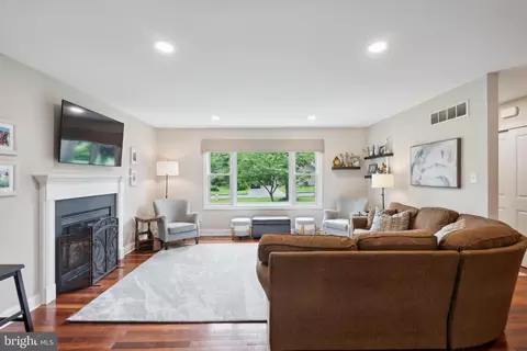 Living - 237 Oak Ave, Haddonfield, NJ 08033 photo 1 of 1