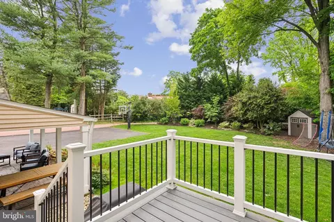 Exterior - 237 Oak Ave, Haddonfield, NJ 08033 photo 4 of 6