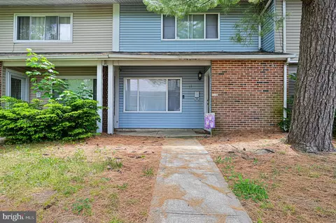 13 Medford Ct, Sicklerville, NJ 08081