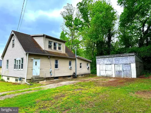 20 Guenther Ave, Pine Hill, NJ 08021