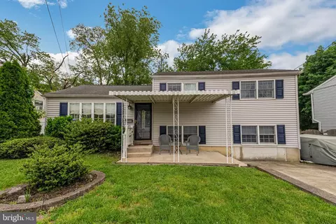 520 E Church St, Blackwood, NJ 08012