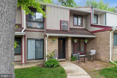 907 Timber Creek Rd, Clementon, NJ 08021