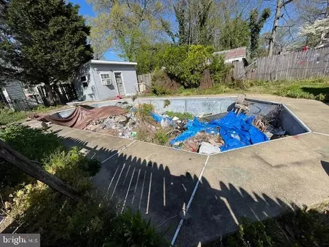 Exterior - 29 E 8th Ave, Pine Hill, NJ 08021 photo 1 of 1