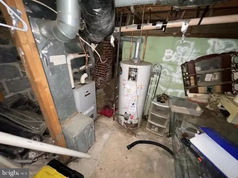 Entry Way - 29 E 8th Ave, Pine Hill, NJ 08021 photo 8 of 8