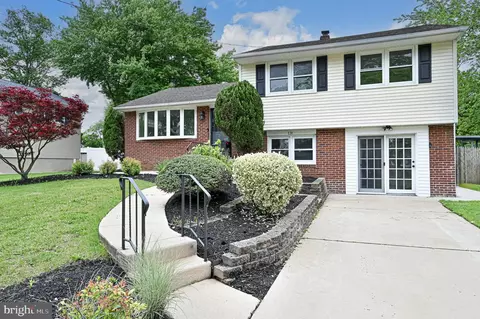 131 Willowbrook Rd, Cherry Hill, NJ 08034