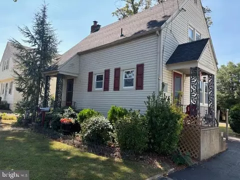 1113 Price Ave, Glendora, NJ 08029