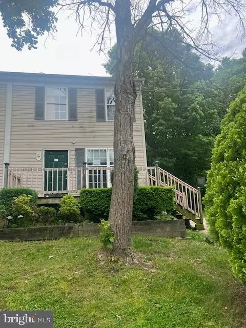 13 Orchard Ave, Somerdale, NJ 08083