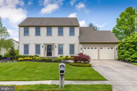 5 Horseshoe Dr, Voorhees, NJ 08043