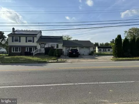 111 Davistown Rd, Blackwood, NJ 08012