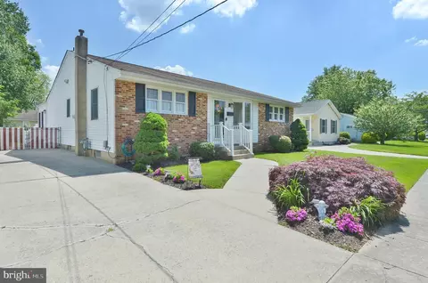 608 W Harrison Ave, Magnolia, NJ 08049