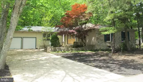 45 Chippenham Dr, Voorhees, NJ 08043