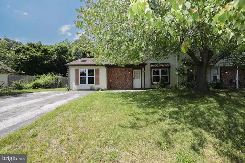 209 Trout Dr, Atco, NJ 08004