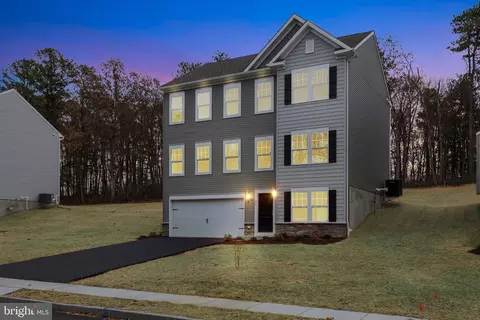 26 Primrose Ln, Blackwood, NJ 08012