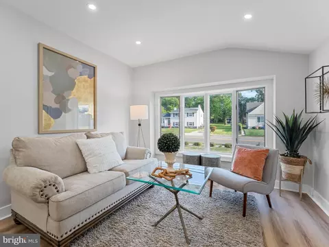 25 E Oak Ave, Lawnside, NJ 08045 photo 4