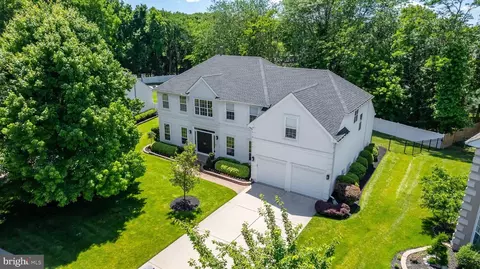 22 Saddlehorn Dr, Cherry Hill, NJ 08003