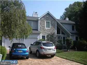 32 Fountain Ct, Cherry Hill, NJ 08034