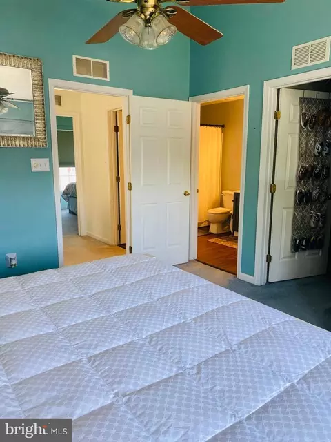 Bedroom - 96 Millstream Rd, Pine Hill, NJ 08021 photo 3 of 6