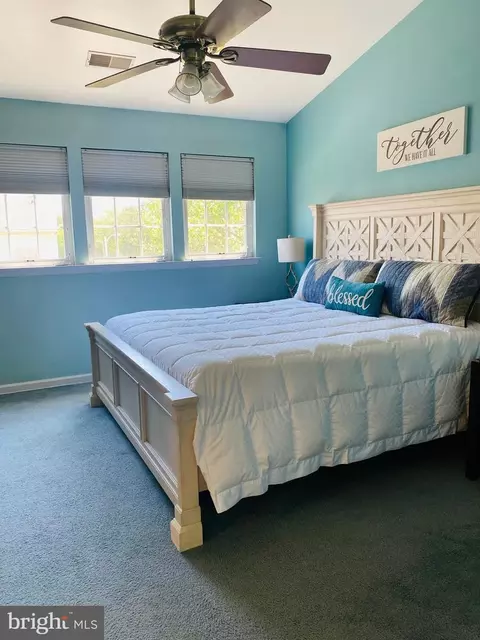 Bedroom - 96 Millstream Rd, Pine Hill, NJ 08021 photo 5 of 6
