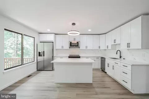 215 Chanticleer, Cherry Hill, NJ 08003