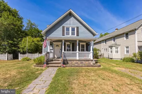 183 Bishop Ave, West Berlin, NJ 08091