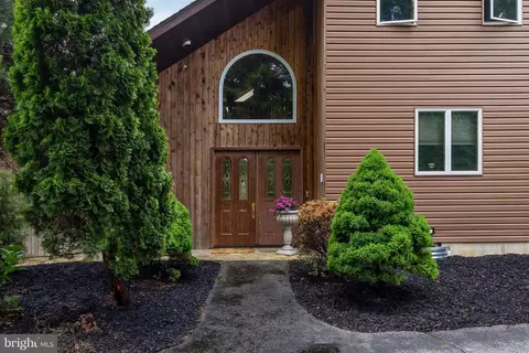 741 N Venetia Ave, Blackwood, NJ 08012