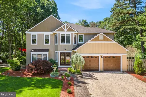5 Cricket Ln, Voorhees, NJ 08043