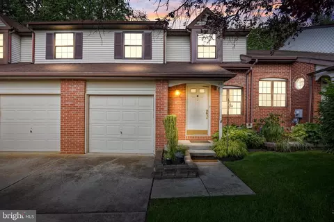 112 Greensward Ln, Cherry Hill, NJ 08002
