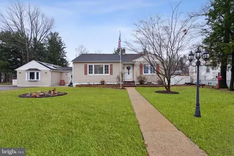 238 Clementon Ave, Blackwood, NJ 08012