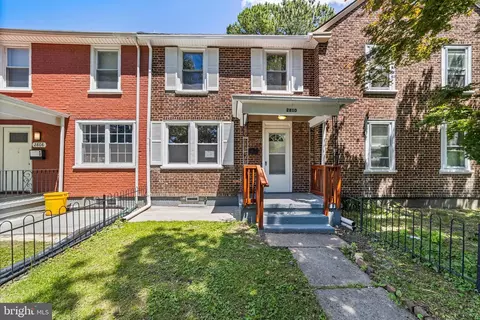 2810 Yorkship Rd, Camden, NJ 08104