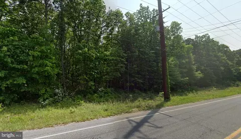 765 Hickstown Rd, Sicklerville, NJ 08081