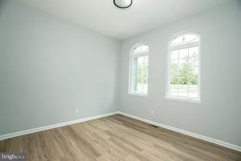 Entry Way - 655 Erial Rd, Sicklerville, NJ 08081 photo 4 of 21