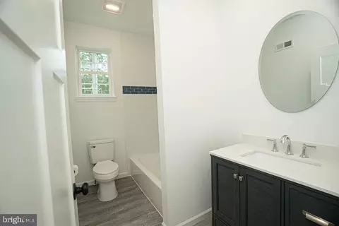 Bath - 655 Erial Rd, Sicklerville, NJ 08081 photo 2 of 3